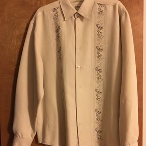 Men’s Large Cubavera shirt
